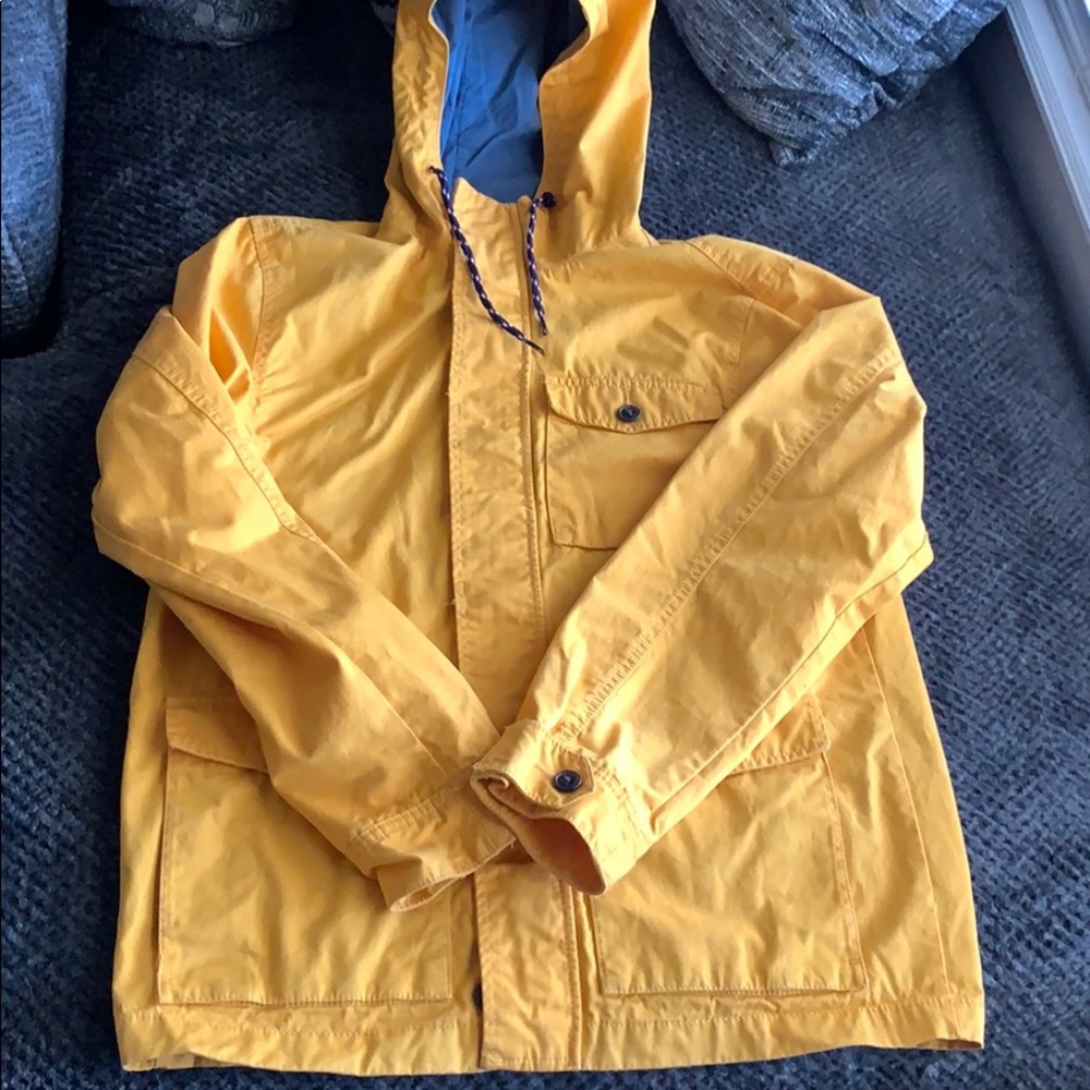 Men’s sunflower yellow, size Medium rain coat